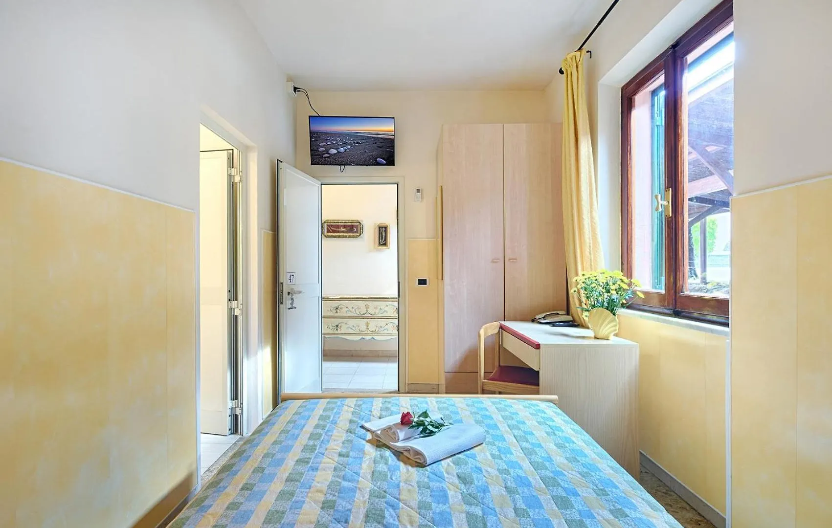 Hotel Edera Procchio  Italy