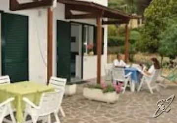 Hotel Edera Procchio  3*, Procchio (Isola d'Elba) Italy